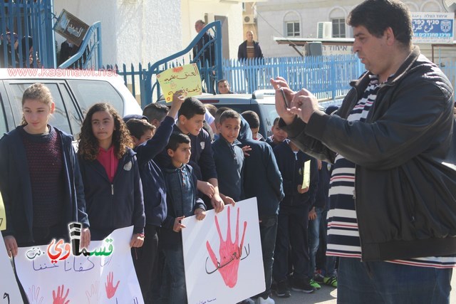 فيديو: رئيس البلدية في المسيرة التضامنية مع الاستاذ طارق ورسالة الى الشرطة  تحصيلكم وانجازاتكم في السنوات الاخيرة صفر   